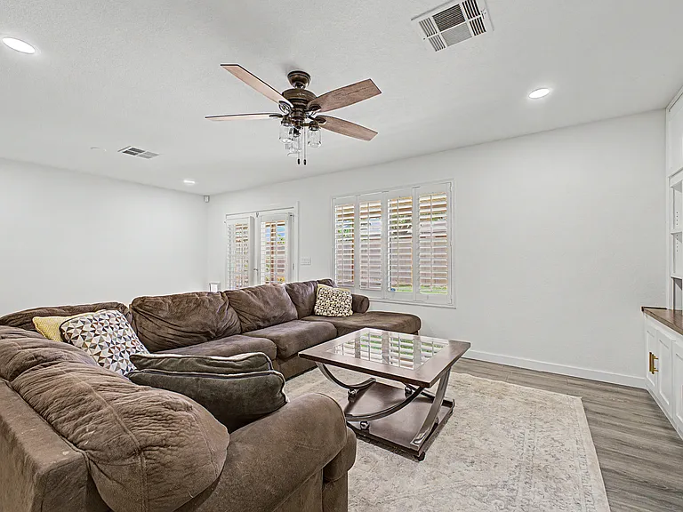 1117 N 93rd Pl — Photo 9