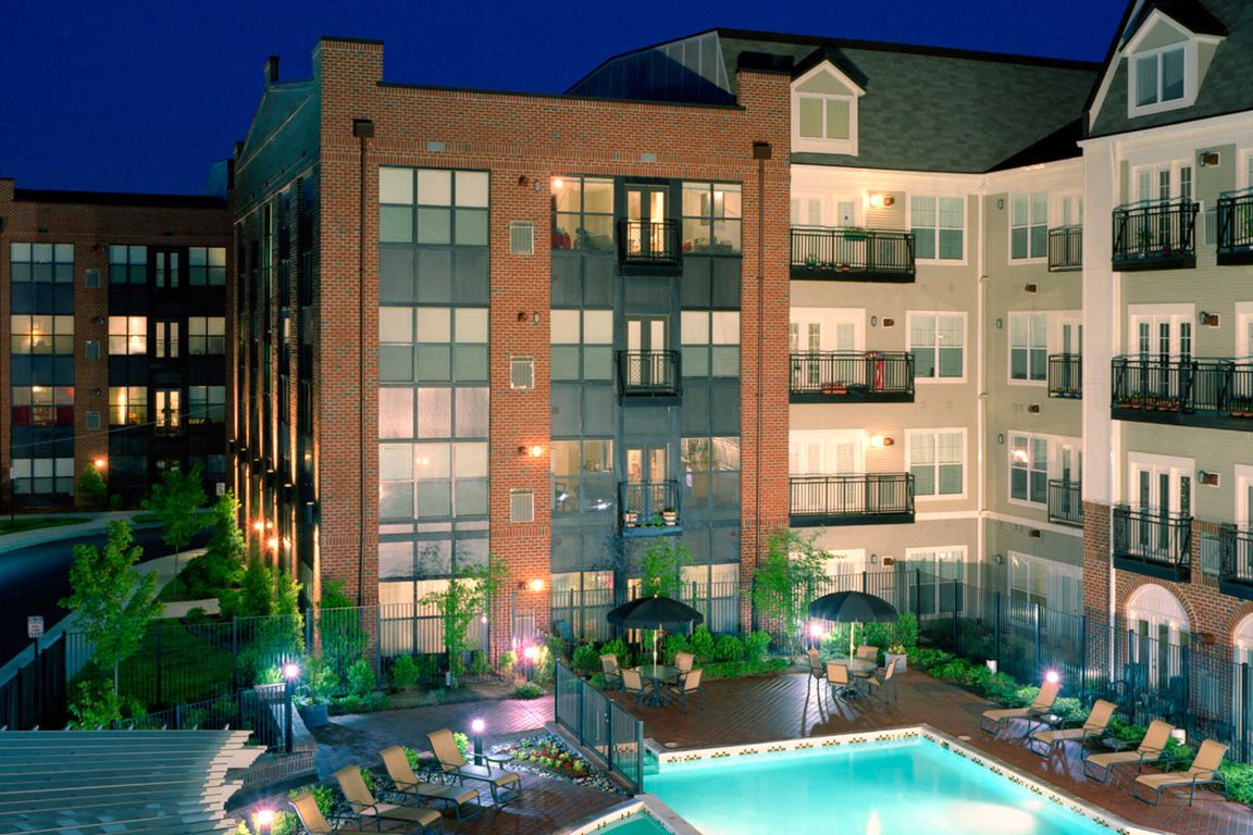 Carlyle Mill Apartments