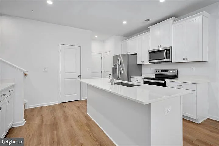 2528 Neabsco Common Pl — Photo 19