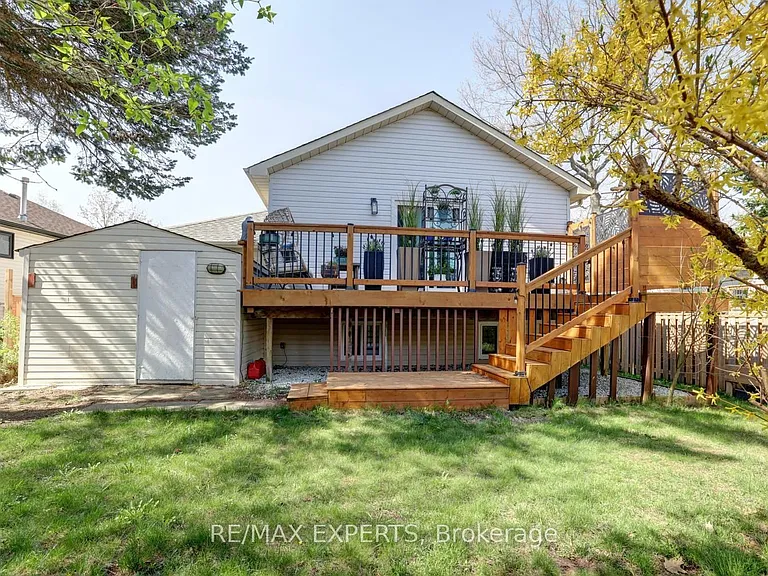 72 Donald Cres — Photo 39