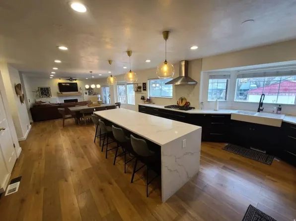 2167 E Eagle Ray Ct, Cottonwood Heights, UT 84121