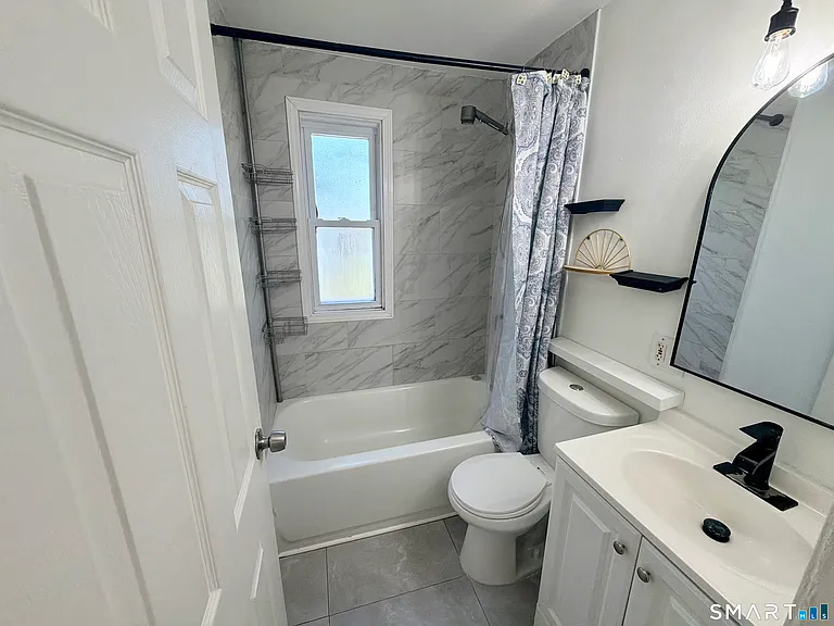 68 Alexander Dr — Photo 22