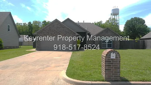 25620 Briar Dr Photo 1 25620 Briar Dr Photo 1