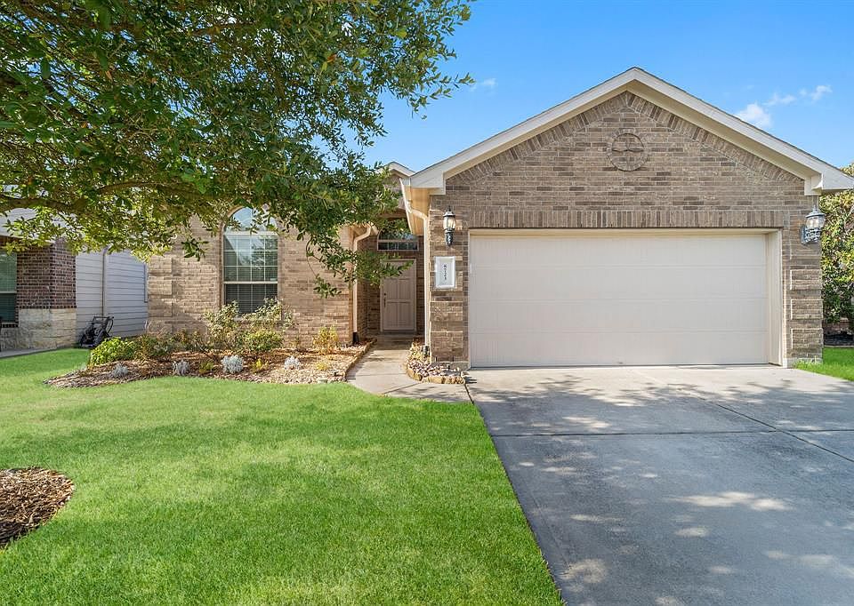 1st image of 8723 Sunrise Canter Dr