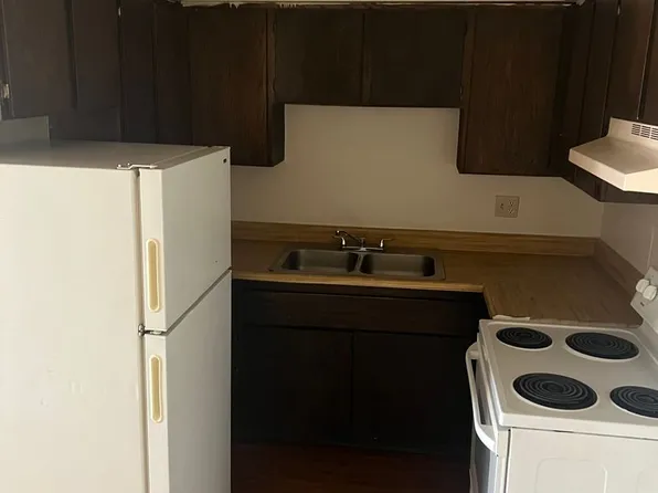 555 S Royal Crest Cir Unit 26, Las Vegas, NV 89169