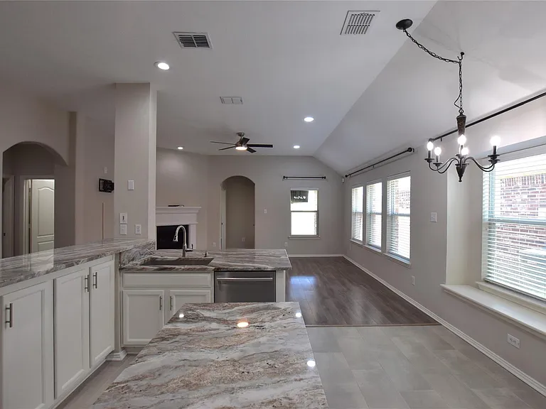 2757 Cascade Cove Dr — Photo 7