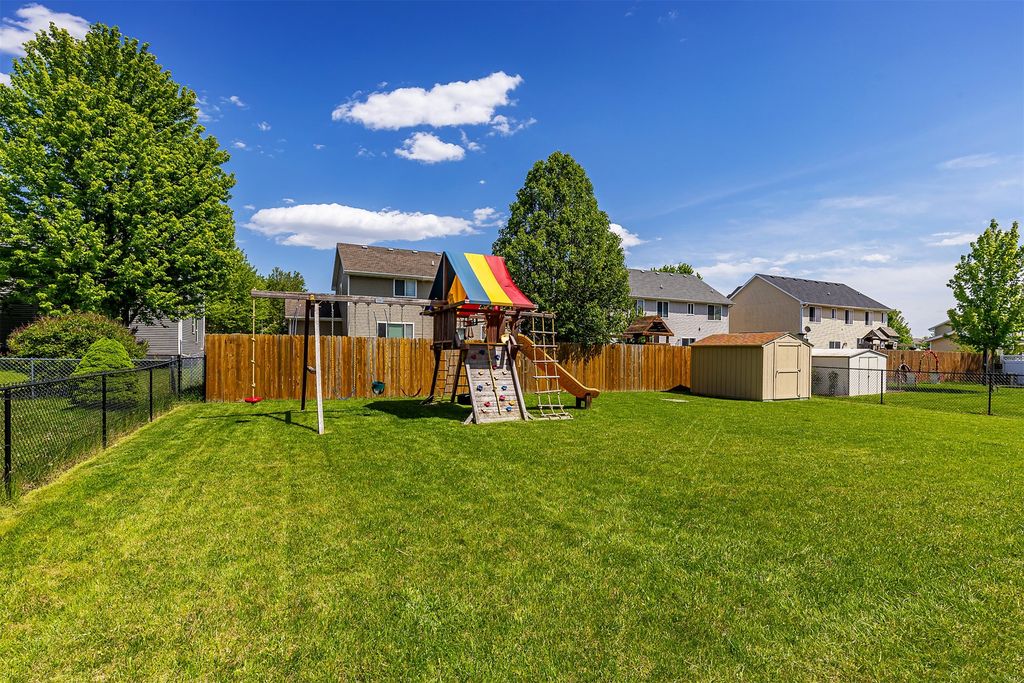 595 SE Whitetail Ln, Waukee, IA - View 4