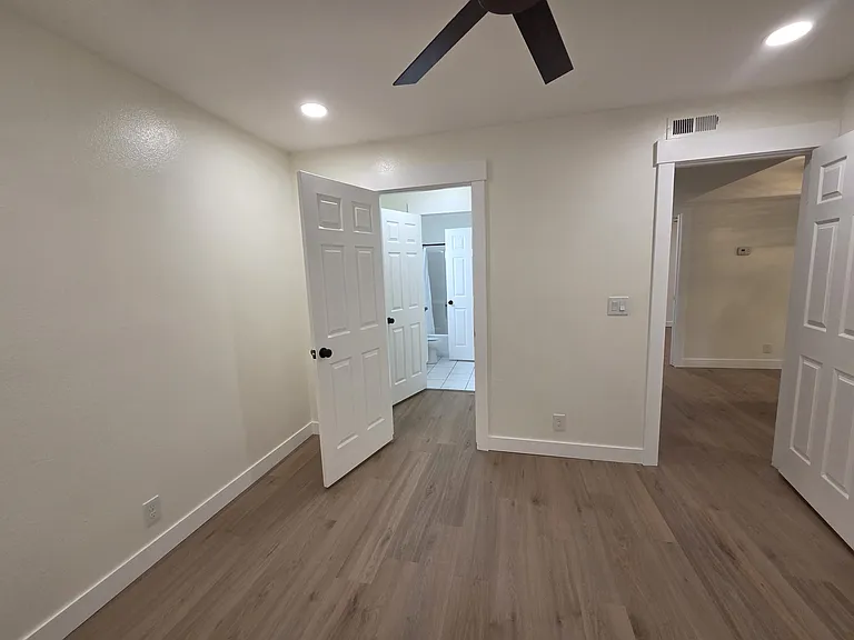 1281 E Shadow Ridge Dr #10T — Photo 16