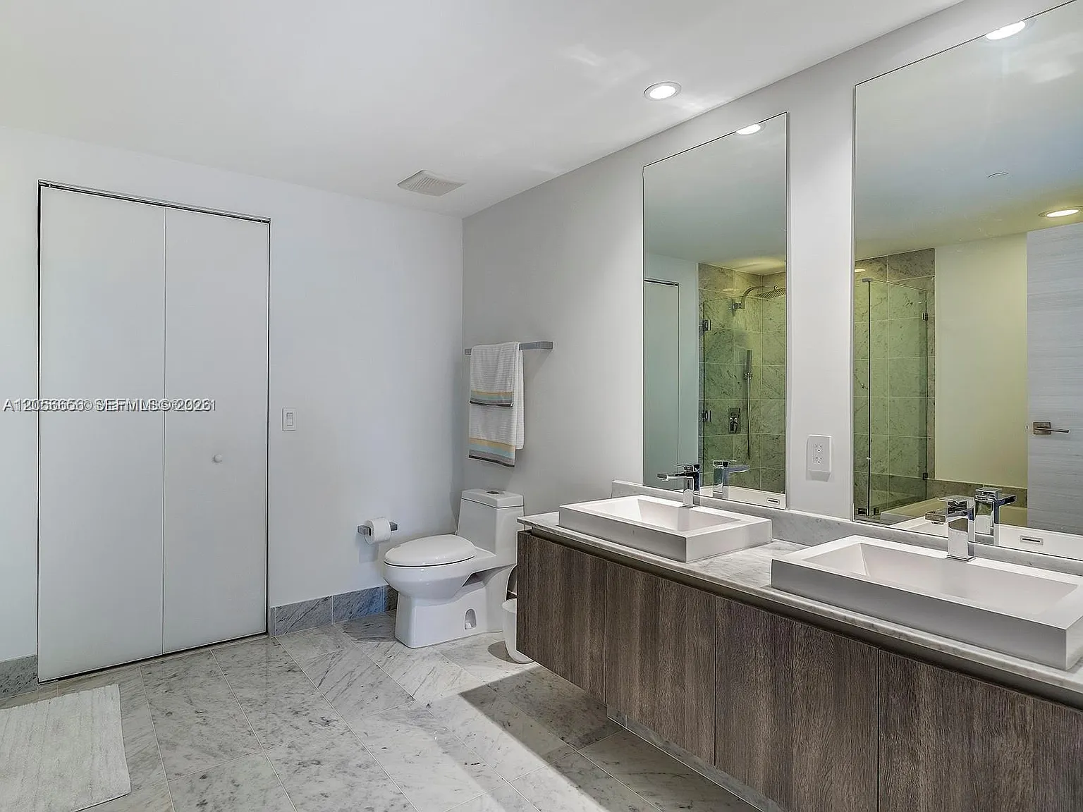 801 Sma Residences Condo — Photo 4