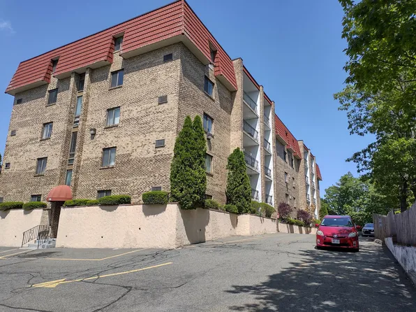 159 Franklin St, Stoneham, MA 02180