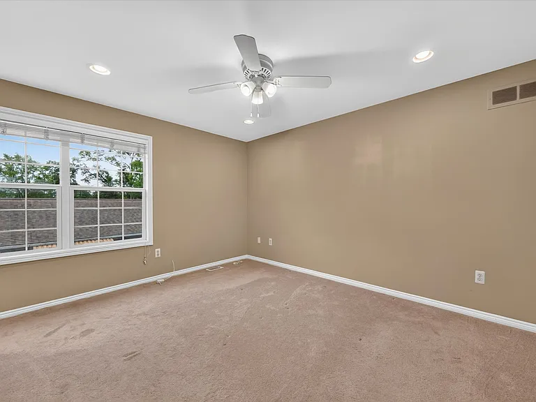 3813 Rochester Rd — Photo 23