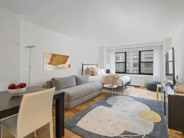 220 East 57th Street image 1 of 7