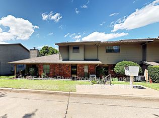 1821 Hunters Ridge Rd, Edmond, OK 73034