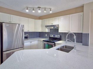 1000 W Somervale Ct SW #303, Calgary, AB T2Y 4K4