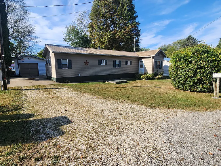 26616 Tri County Fairground Rd — Photo 15