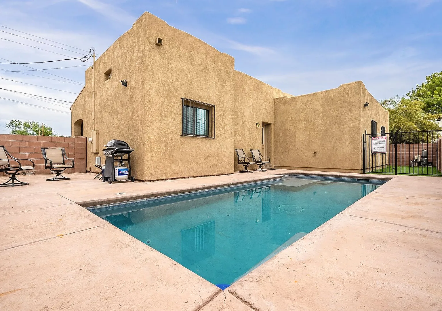 610 E. Helen St. — Photo 2