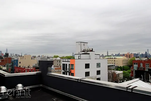 Rented by Rennit Inc. | media 32