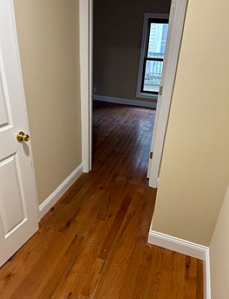 4th image of 300 E Cottage Grove Ave