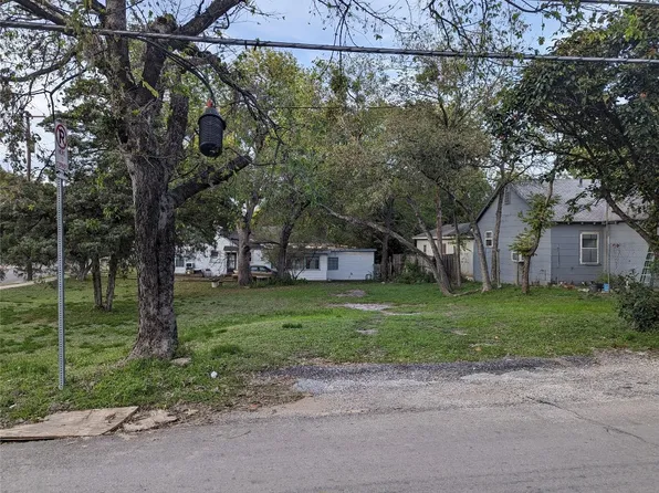 3027 Brooklyndell Ave, Dallas, TX 75211