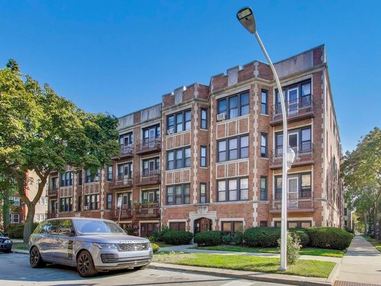 6859 S Paxton Ave #3, Chicago, IL 60649