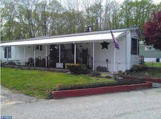 4 Amherst Dr, Chesilhurst, NJ 08089