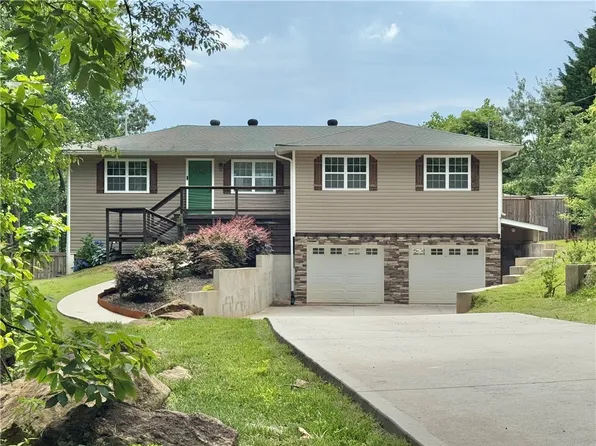 409 Pleasant View Rd, Pickens, SC 29671