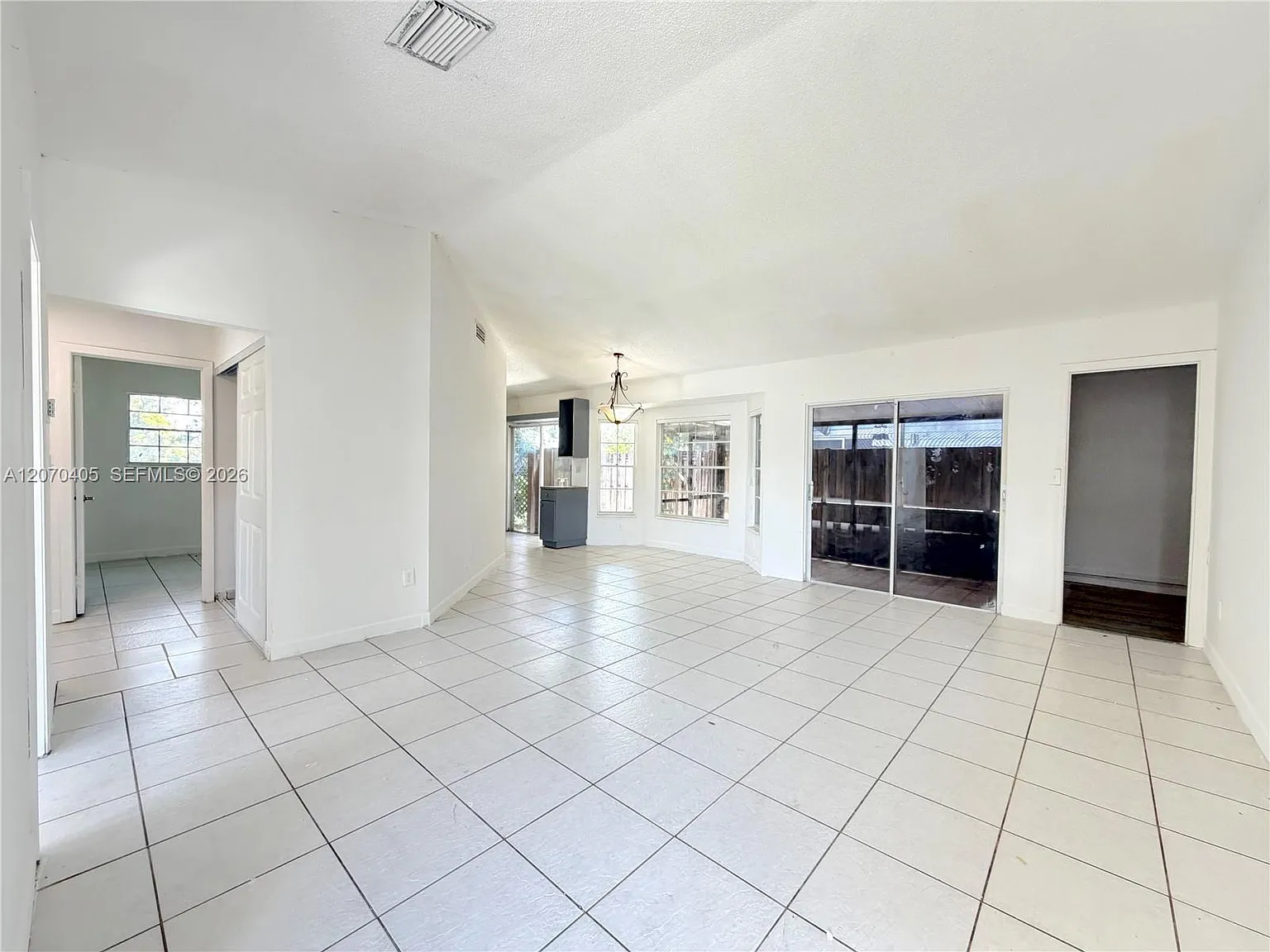 Meadows Of Miramar — Photo 4