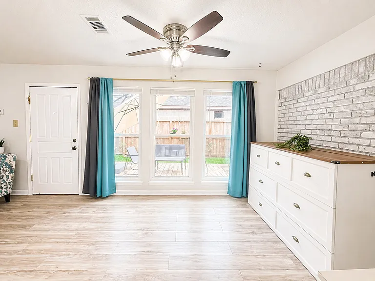 3803 Cheryl Lynne Ln — Photo 8