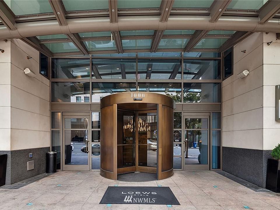 1st image of 1000 1st Ave Unit 2204