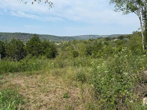 4th St, Norfork, AR 72658