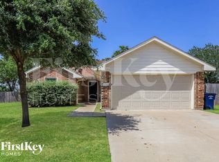 6704 Ohana Pl, Dallas, TX 75237