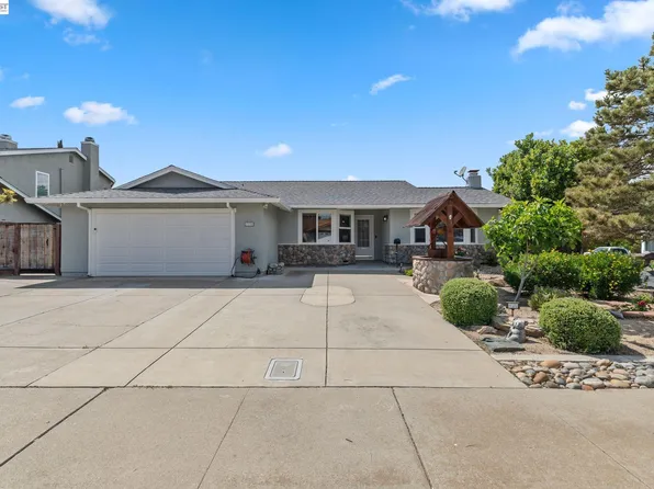 1135 Killarney St, Livermore, CA 94550