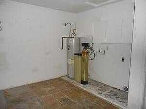 LAUNDRY AREA