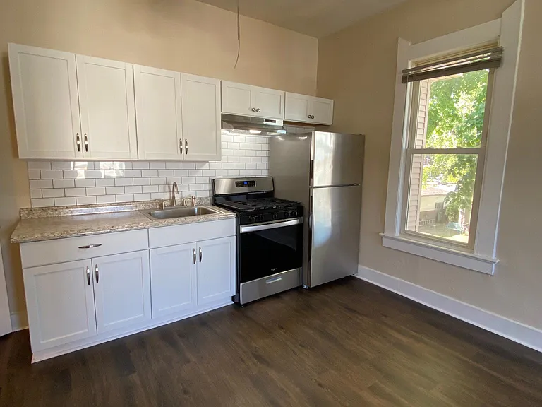 506 Whitelock St #D — Photo 10