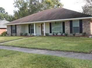 904 Daventry Dr, Baton Rouge, LA 70808