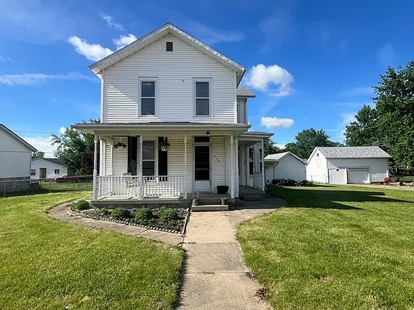 504 E Main St, Heyworth, IL 61745