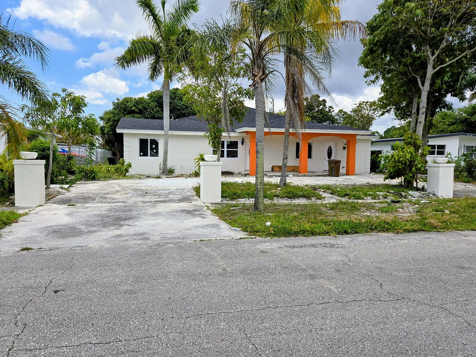 7 bed, 6.0 bath, 3351 sqft, $6,500 — Photo 2