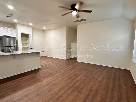 4th image of 11419 N University Ave
