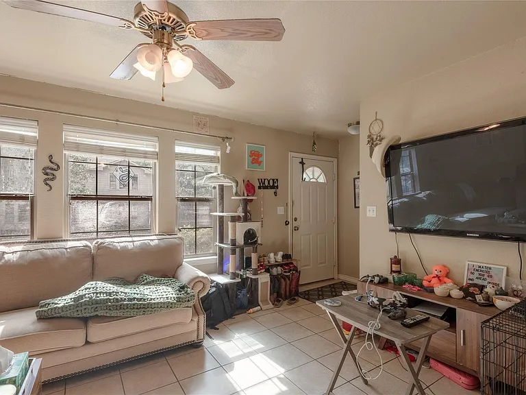104 Yegua Cir — Photo 6