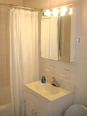 Rented by Metropolitan Equities | media 10