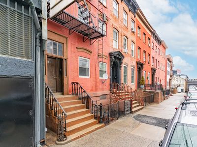 5 Elm St, Newark, NJ, 07102