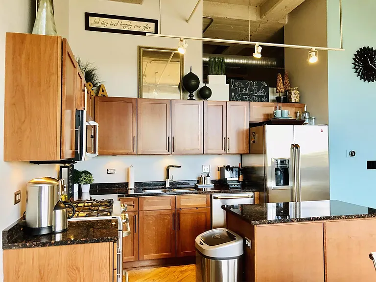 2107 Grand Blvd #606 — Photo 9
