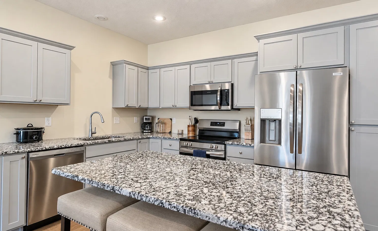 4306 Dawn Street - 1 — Photo 4