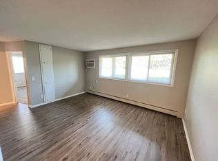 810 W River Rd APT 2, Champlin, MN 55316