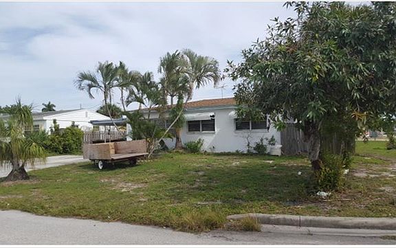 3rd image of 532 Wright Dr