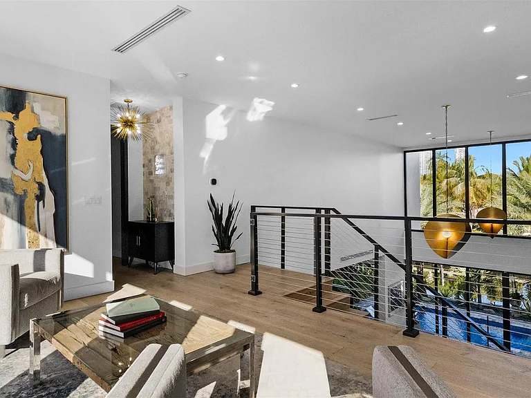 823 Ponce De Leon Dr — Photo 34