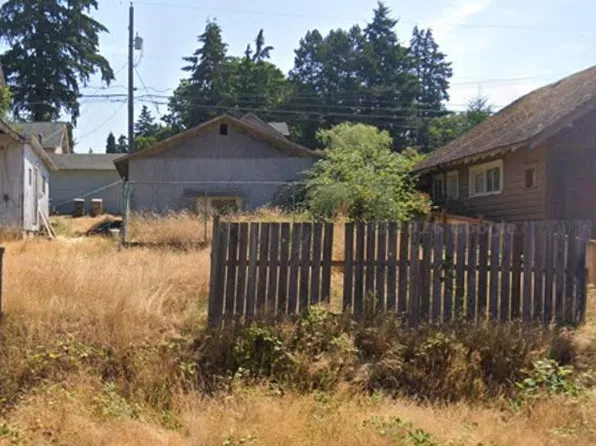 8631 S Thompson Avenue, Tacoma, WA 98444