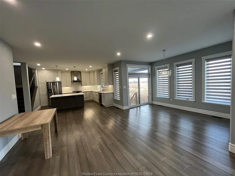 365 Christine Ave — Photo 7