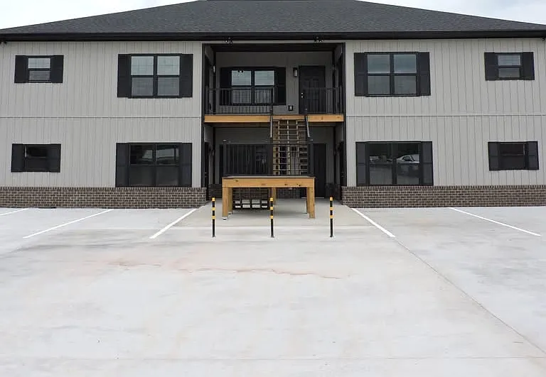 20 W French Ave #1A — Photo 1