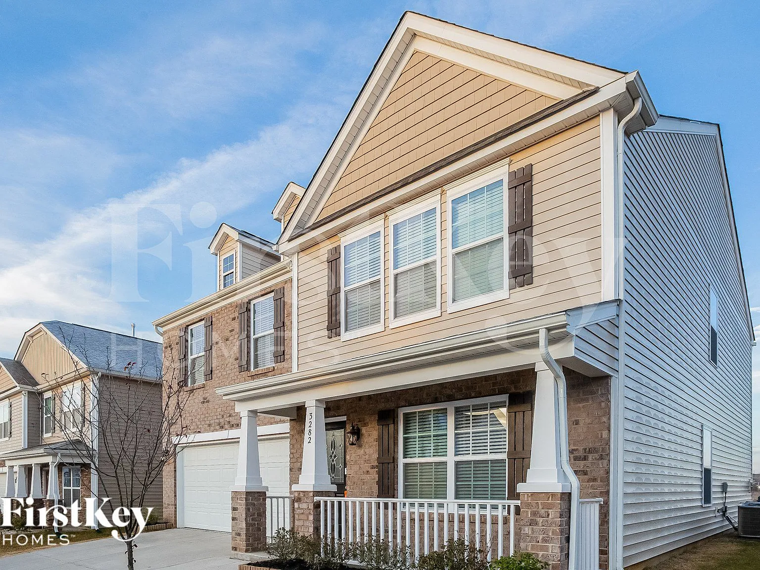 4 bed, 2.5 bath, 2600 sqft, $2,350 — Photo 2